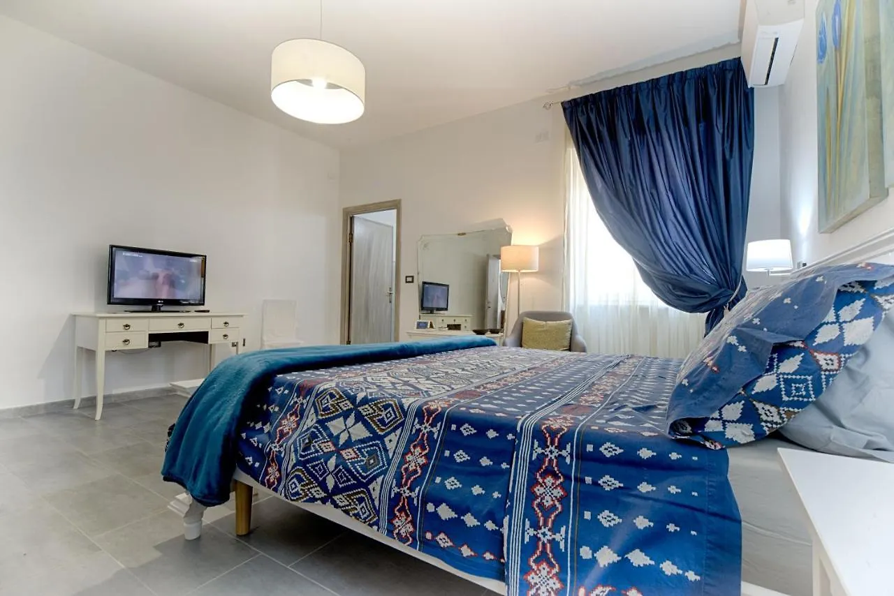 Cozy Guest House Downtown Olbia