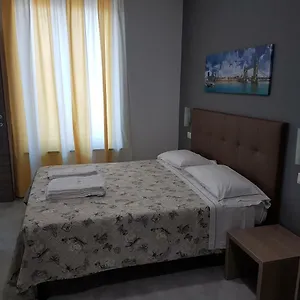 https://hotel-oregon.italymilanhotels.net